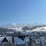 Apartament Apartamenty z widokiem&Balia - Willa KRÓLE 25A Harenda SKI by RentiloPL Zakopane