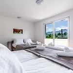 Apartamenty z widokiem&Balia - Willa KRÓLE 25A Harenda SKI by RentiloPL Apartament *