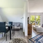 Apartament Apartamenty z widokiem&Balia - Willa KRÓLE 25A Harenda SKI by RentiloPL