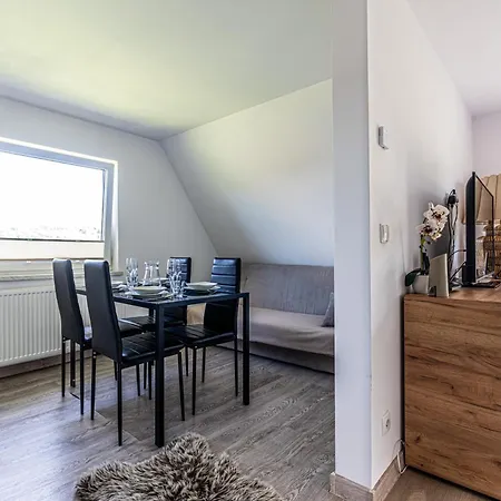 Apartament Apartamenty z widokiem&Balia - Willa KRÓLE 25A Harenda SKI by RentiloPL Zakopane